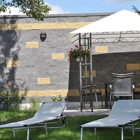 Be Well 3-rooms With Parking And Garden *