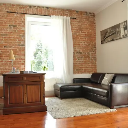 아파트 Be Well 3-rooms With Parking And Garden 바르샤바