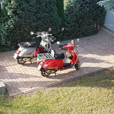 Be Well 3-rooms With Parking And Garden 아파트 *