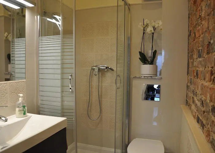 Be Well 3-rooms With Parking And Garden Daire Varşova