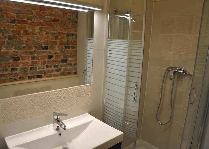 Be Well 3-rooms With Parking And Garden Daire *