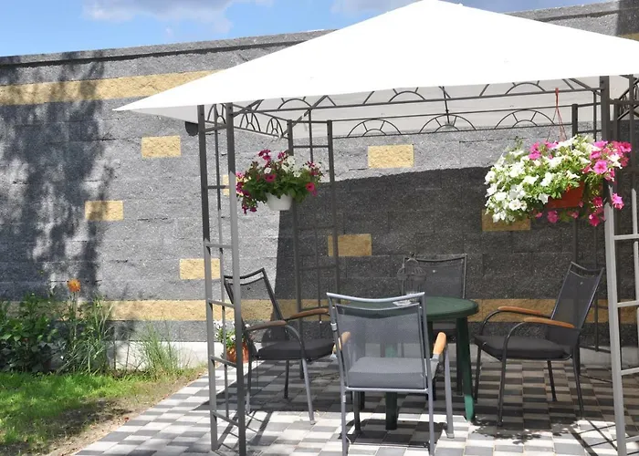 Be Well 3-rooms With Parking And Garden Daire Varşova