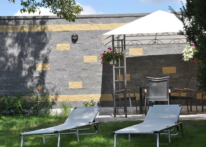 Be Well 3-rooms With Parking And Garden *