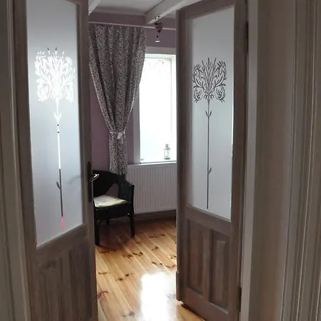 Be Well 3-rooms With Parking And Garden Apartman